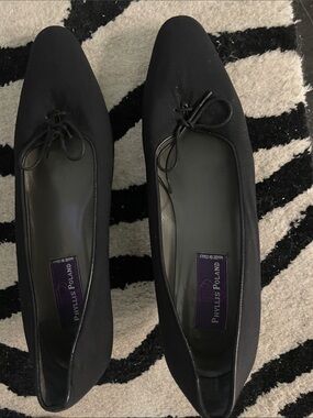 Phyllis Poland  Black kitten  Heels with Bow Detail.